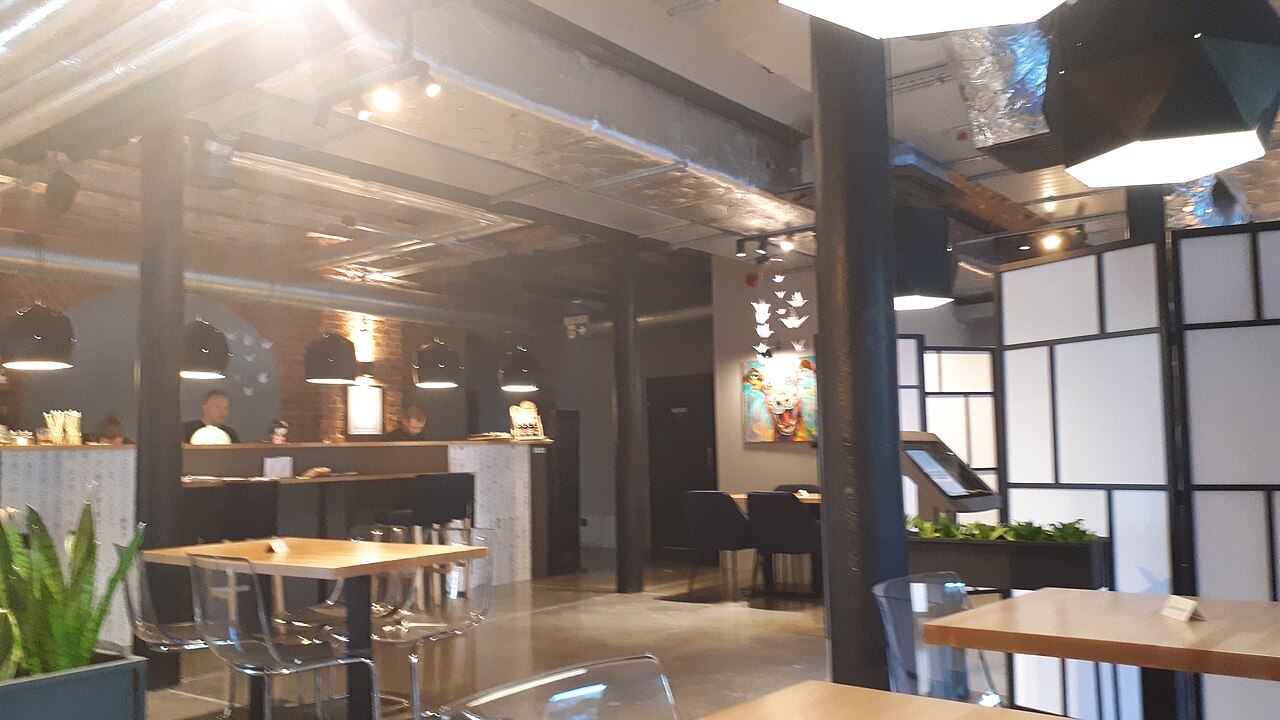 sushi restaurant interior — Trójmiasto