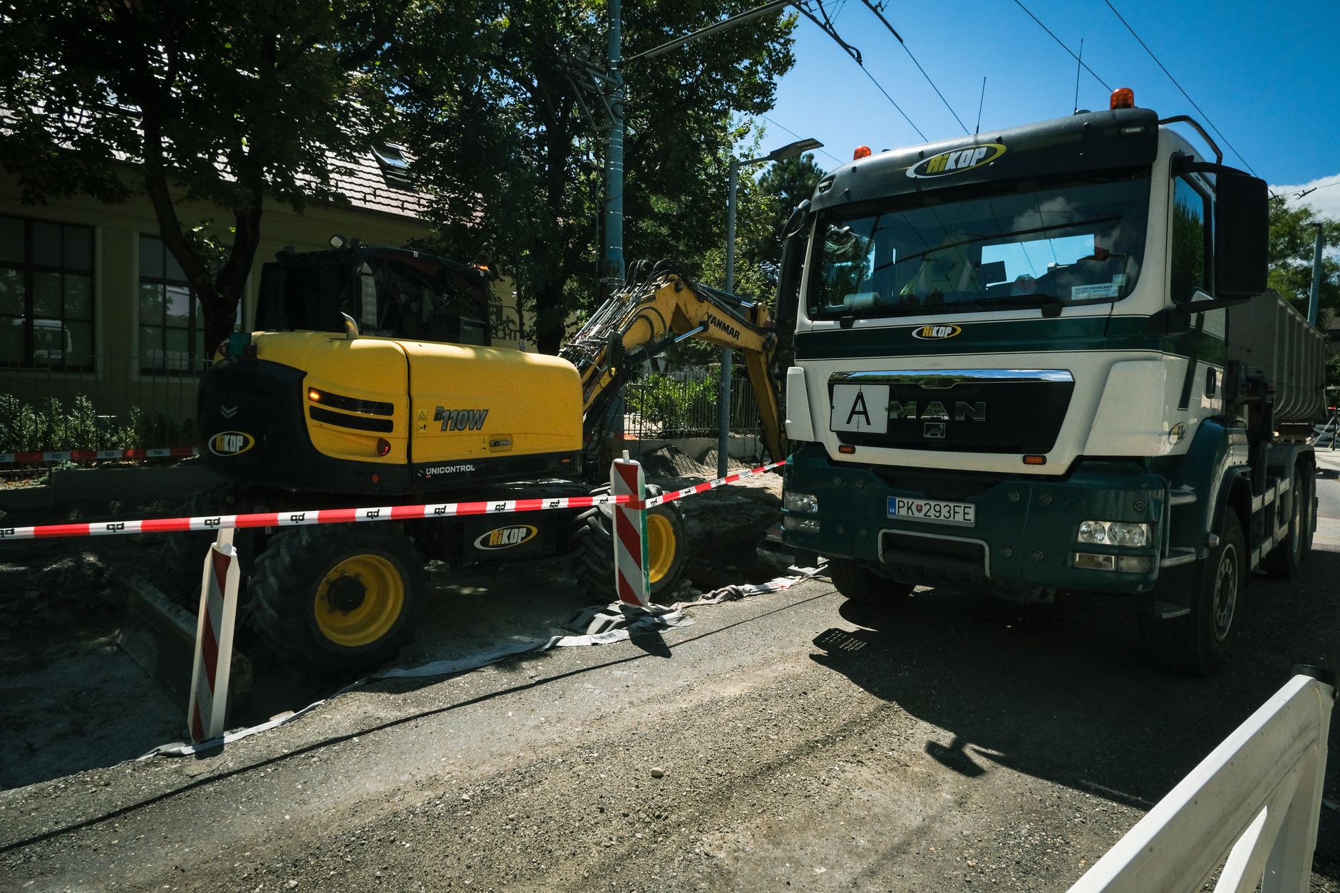 Road construction scene in Bratislava featuring heavy machinery, showcasing urban development. — Trójmiasto