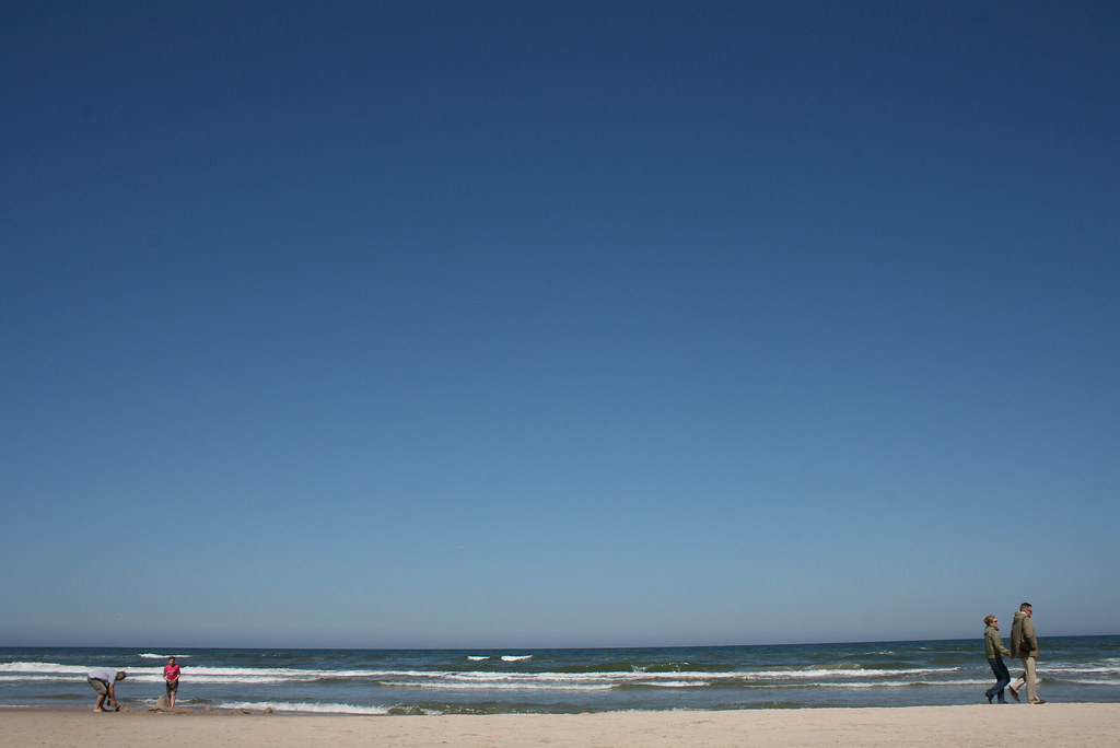 i see skies of blue